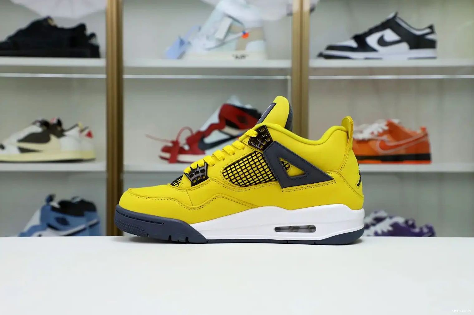 AIR RETRO 4 AIR Kimikick JORDAN 'LIGHTNING' JORDAN 2021 0817